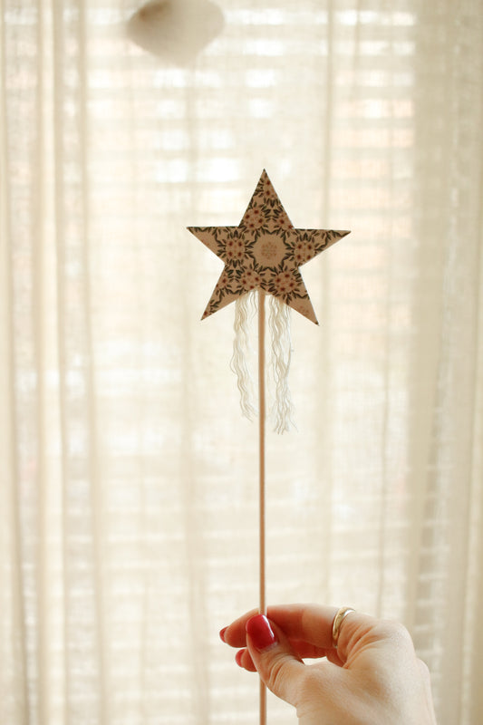 Hand-Made Fairy Wand - Pattern 3 by Natasha Prévost