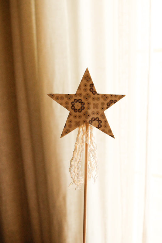 Hand-Made Fairy Wand - Pattern 12 by Natasha Prévost