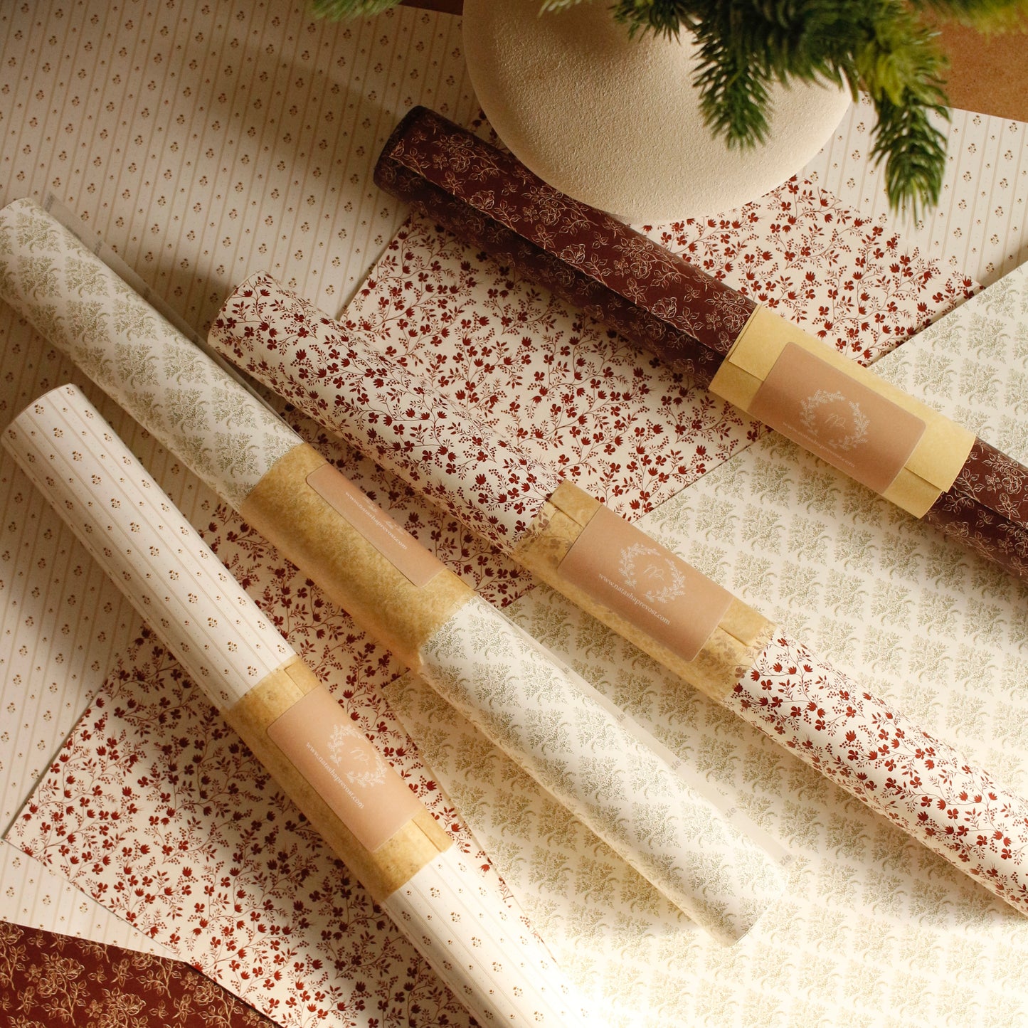 Wrapping paper-Vintage Floral Pattern