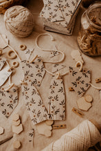 Banderole en cartons illustrés & anneaux en bois -9 pièces-Motif 3