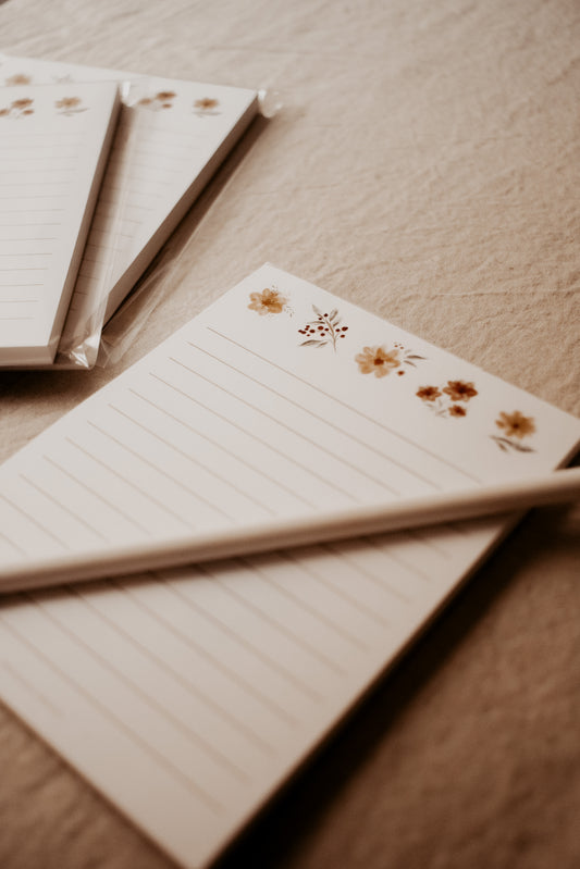 Note Pad - Floral Softness by Natasha Prévost