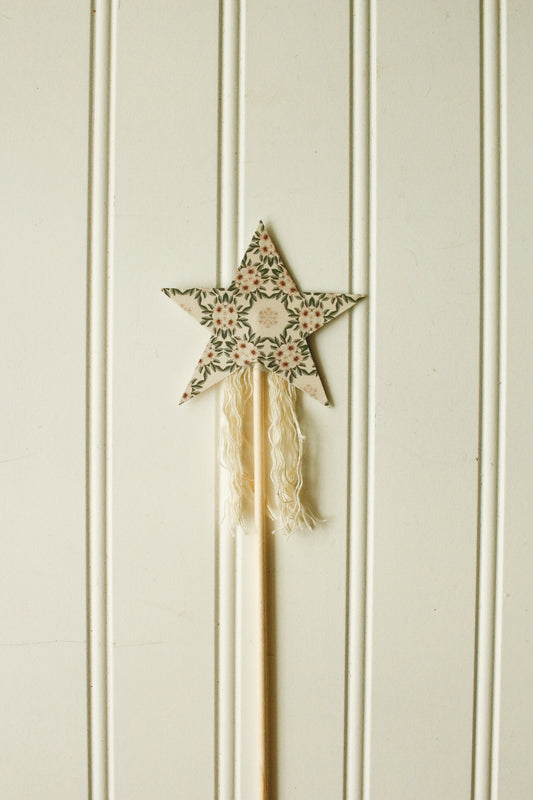Hand-Made Fairy Wand - Pattern 3 by Natasha Prévost