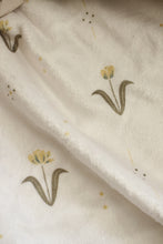 Couverture en polaire doux-Tulipes fond beige pâle