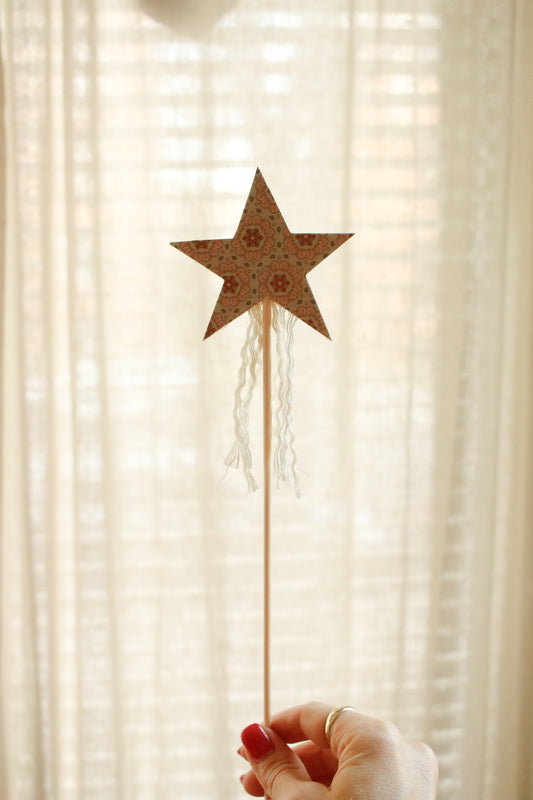 Hand-Made Fairy Wand - Pattern 5 by Natasha Prévost