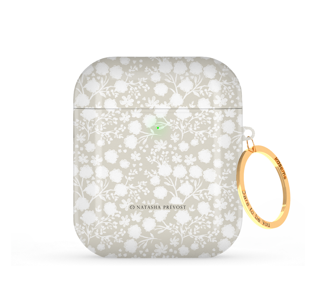 Ambiance Délicate Monochrome AirPods Case