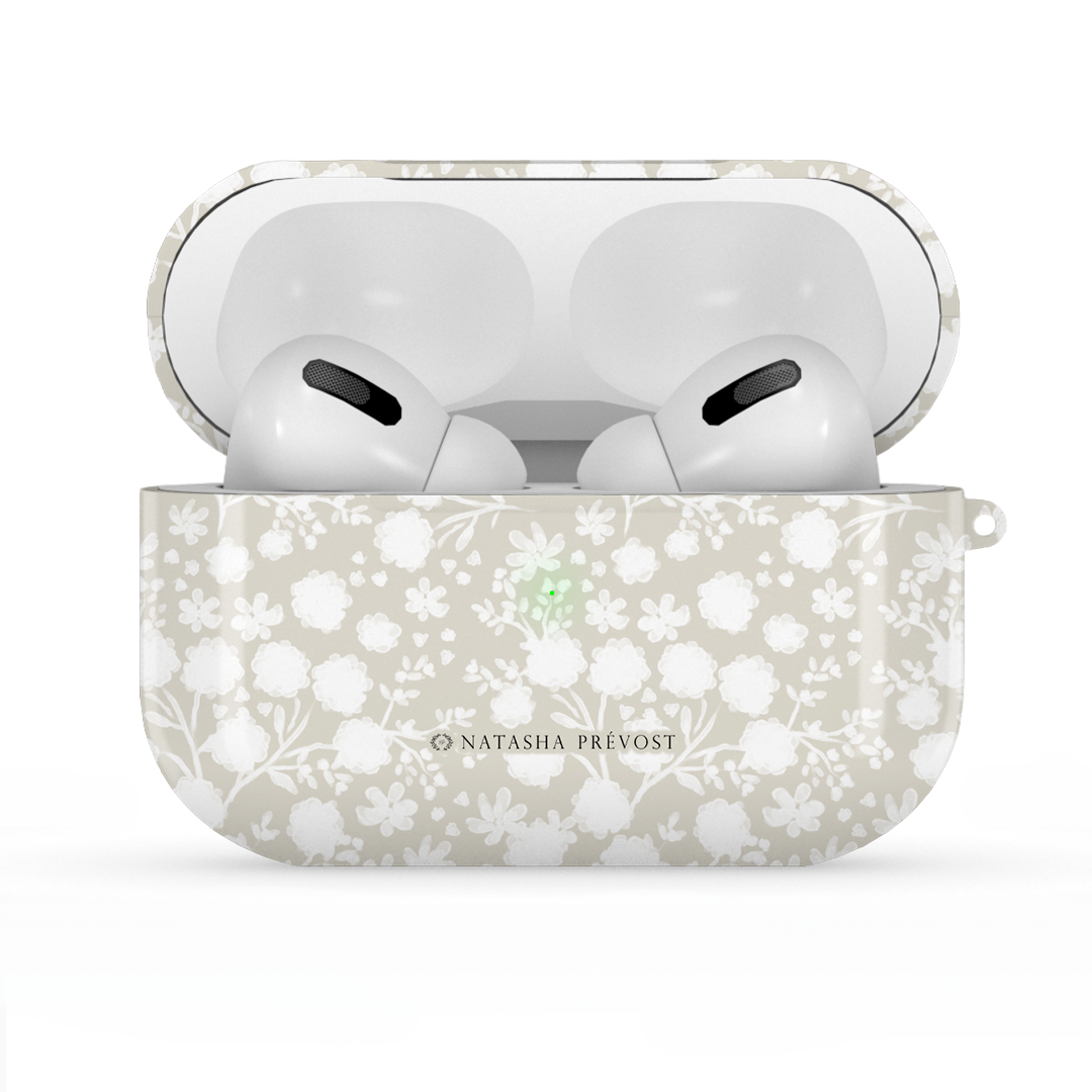 Ambiance Délicate Monochrome AirPods Case