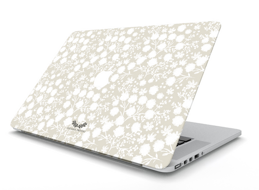 Ambiance Délicate Monochrome MacBook Skin