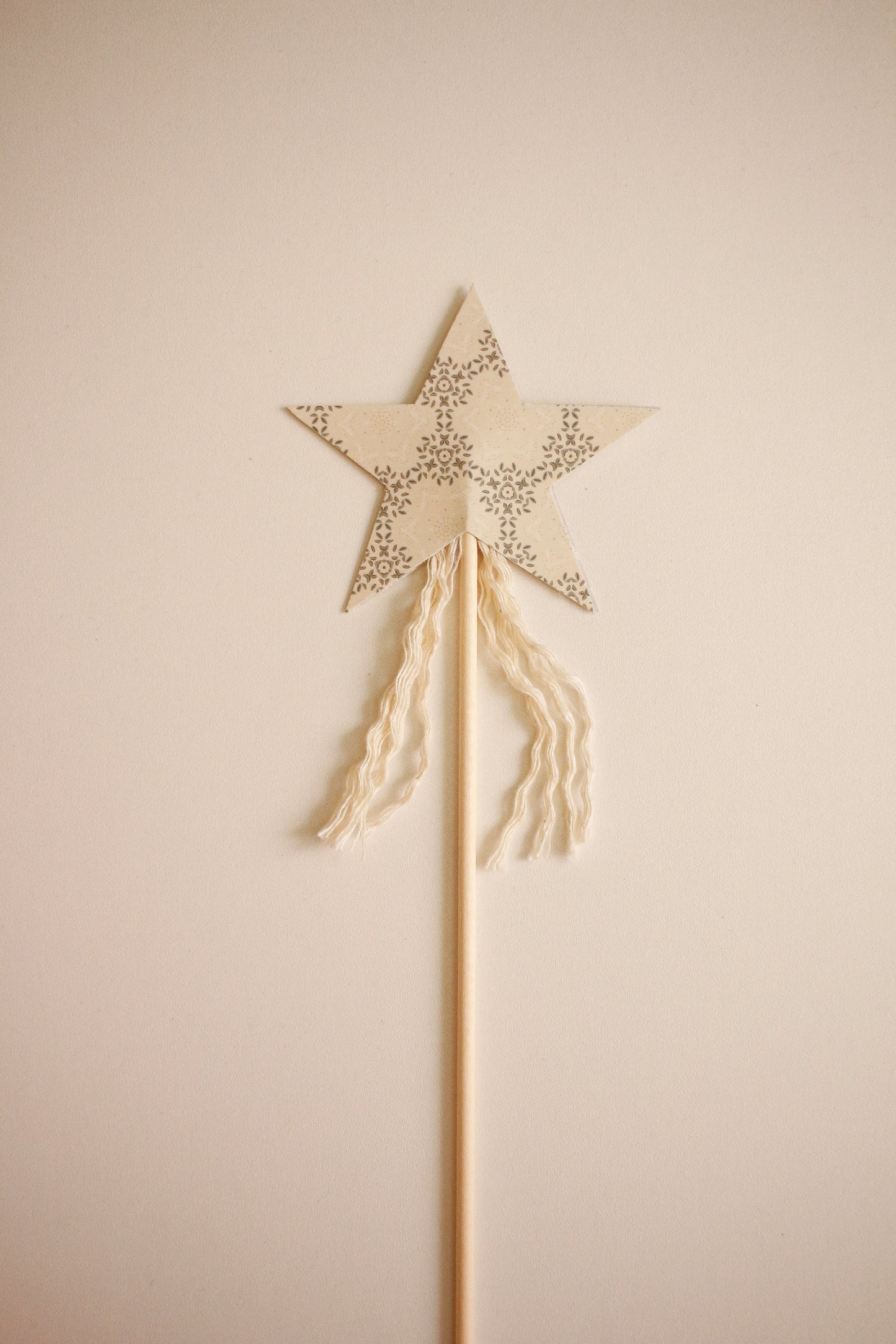 Hand-Made Fairy Wand - Pattern 8 by Natasha Prévost