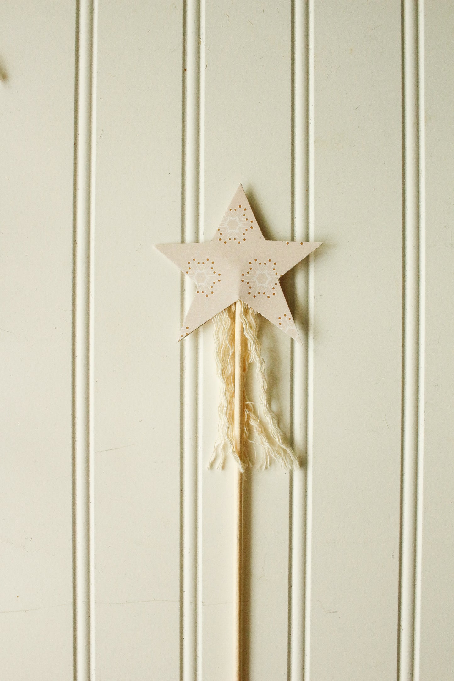 Hand-Made Fairy Wand - Pattern 1 by Natasha Prévost