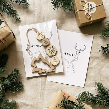 Décoration en bois-Lanière modèle sapin vide