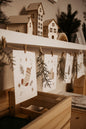 Decorative Clothesline- 4,5”x5,5”-Ensemble Festif