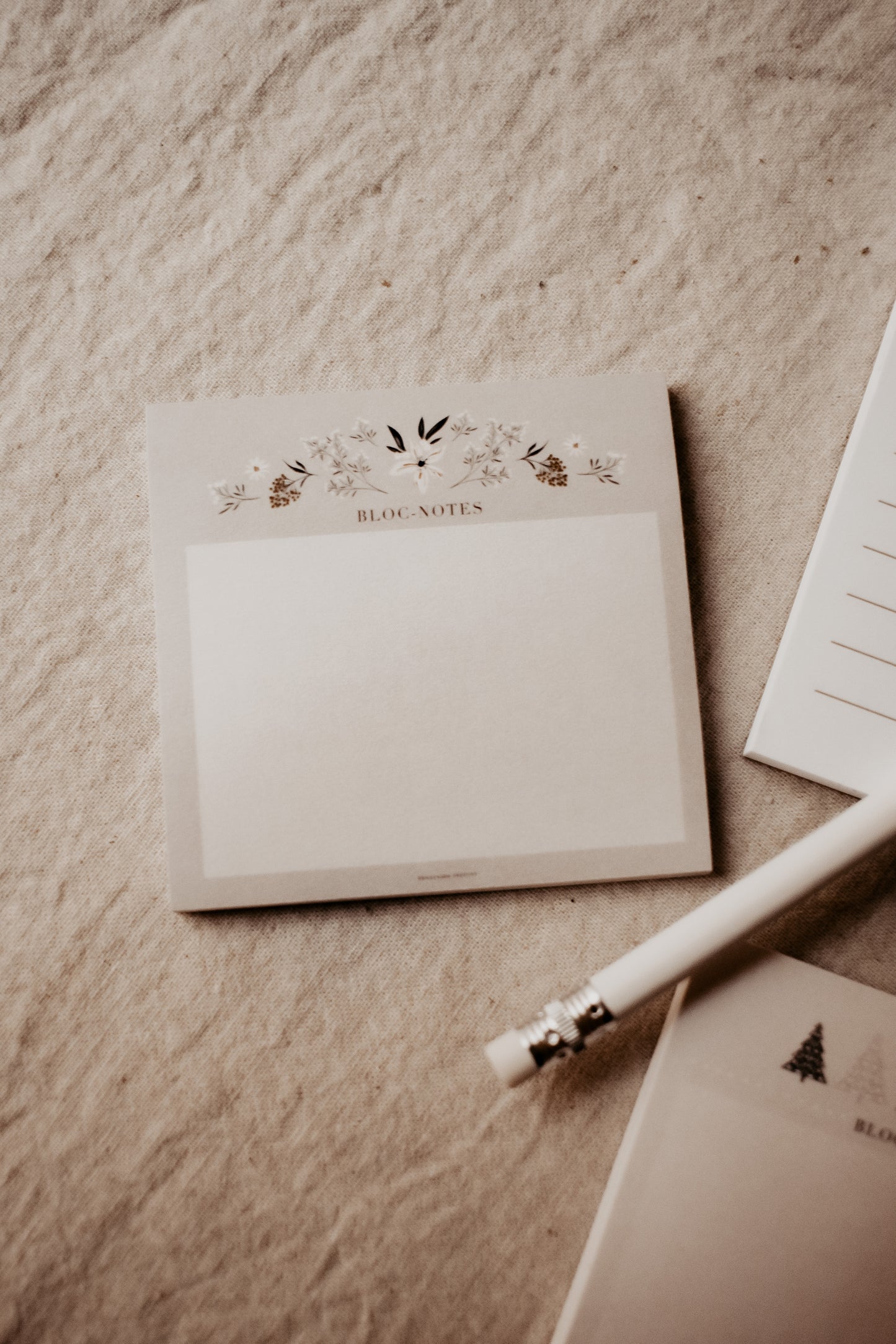 Sticky Note Pad - Pretty Flowers by Natasha Prévost