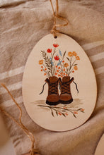 Oeuf décoratif peint à la main- No.18