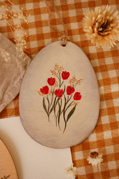 Oeuf décoratif peint à la main- No.13