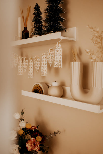 Banner with Illustrated Cardboard & Wooden Rings - 9 Pieces - Pattern 1 by Natasha Prévost