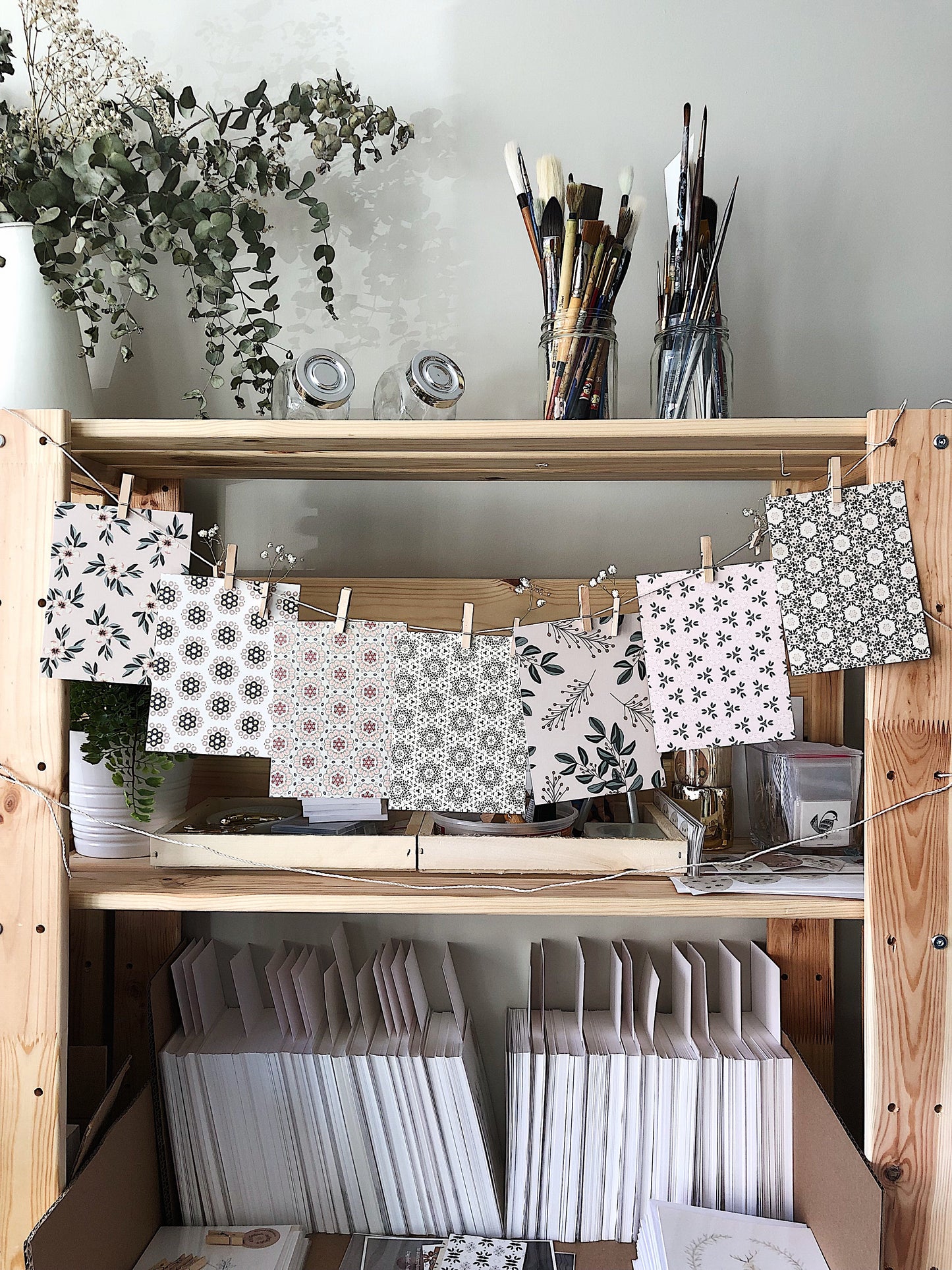 DIY Decorative Clothesline-Flowers & Patterns-1