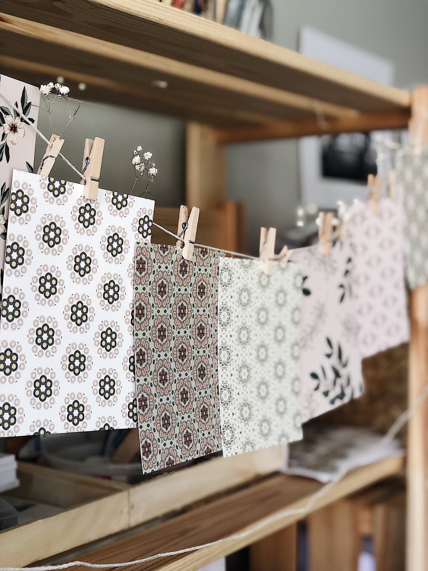 DIY Decorative Clothesline-Flowers & Patterns-1